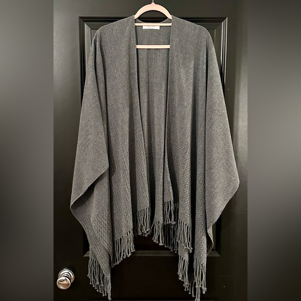 Mersea Classic Travel Wrap in Fog